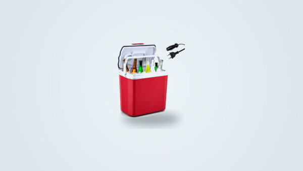 Glacière électrique Arebos 20L, corps rouge, couvercle ouvert avec bouteilles rangées debout à l'intérieur