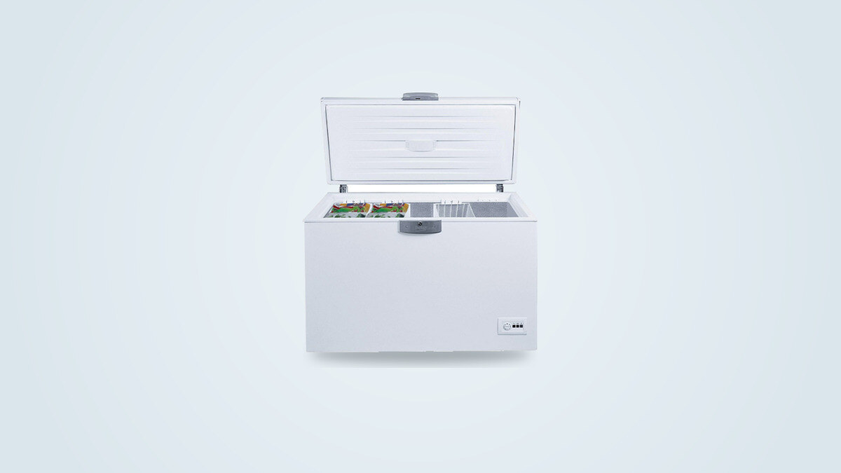 Congélateur coffre Beko HSM46740, couvercle fermé, vue de face